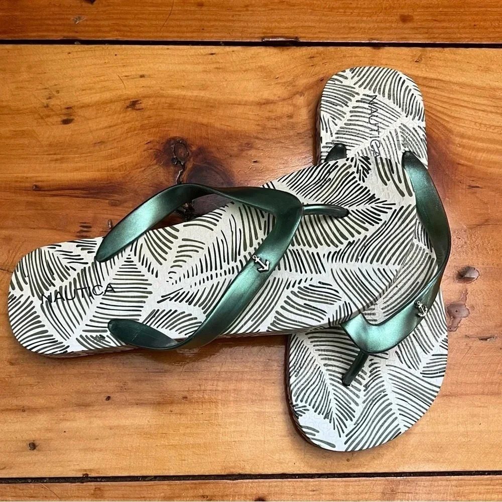 Women’s Nautica sandals - Picture 3 of 7